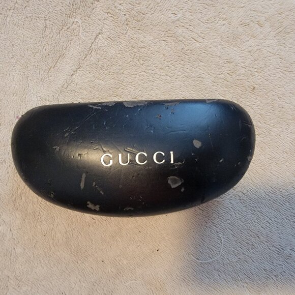 Gucci Large Black Sunglasses Case in Flawed Condition - Picture 8 of 10